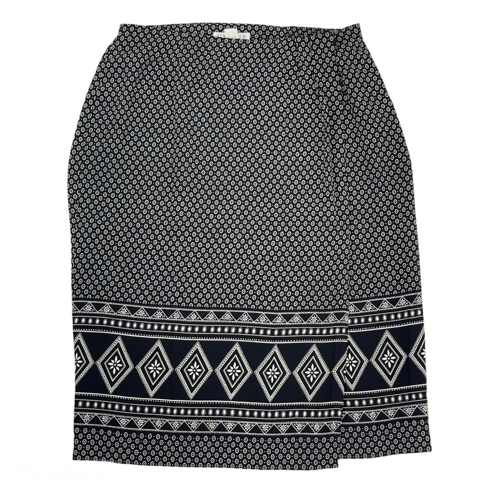 CHAUS Woman B&W Wrap Style Geo Skirt, 20